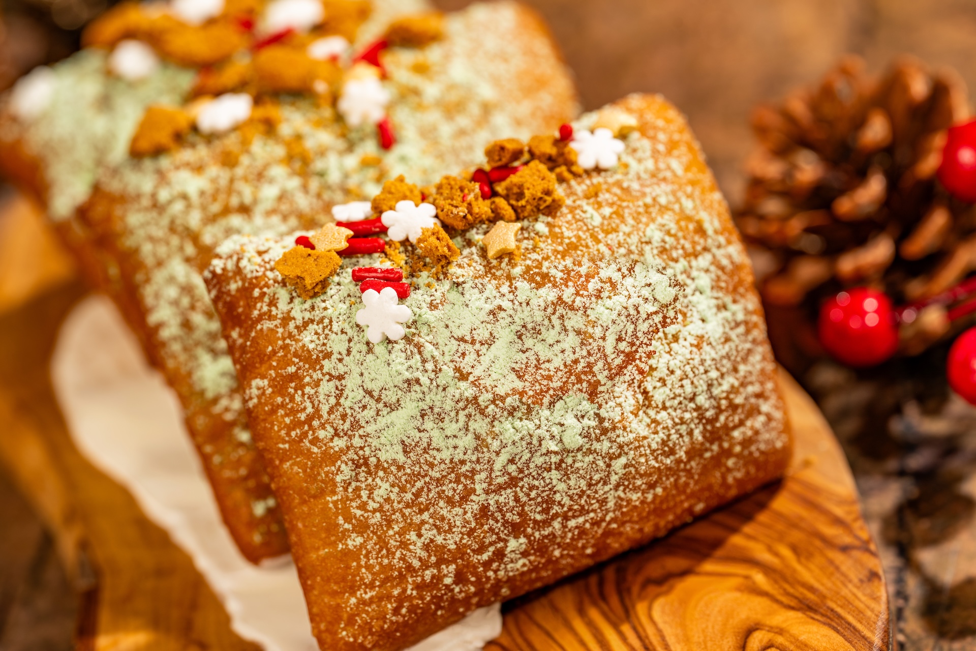 Gingerbread Cheesecake beignets
